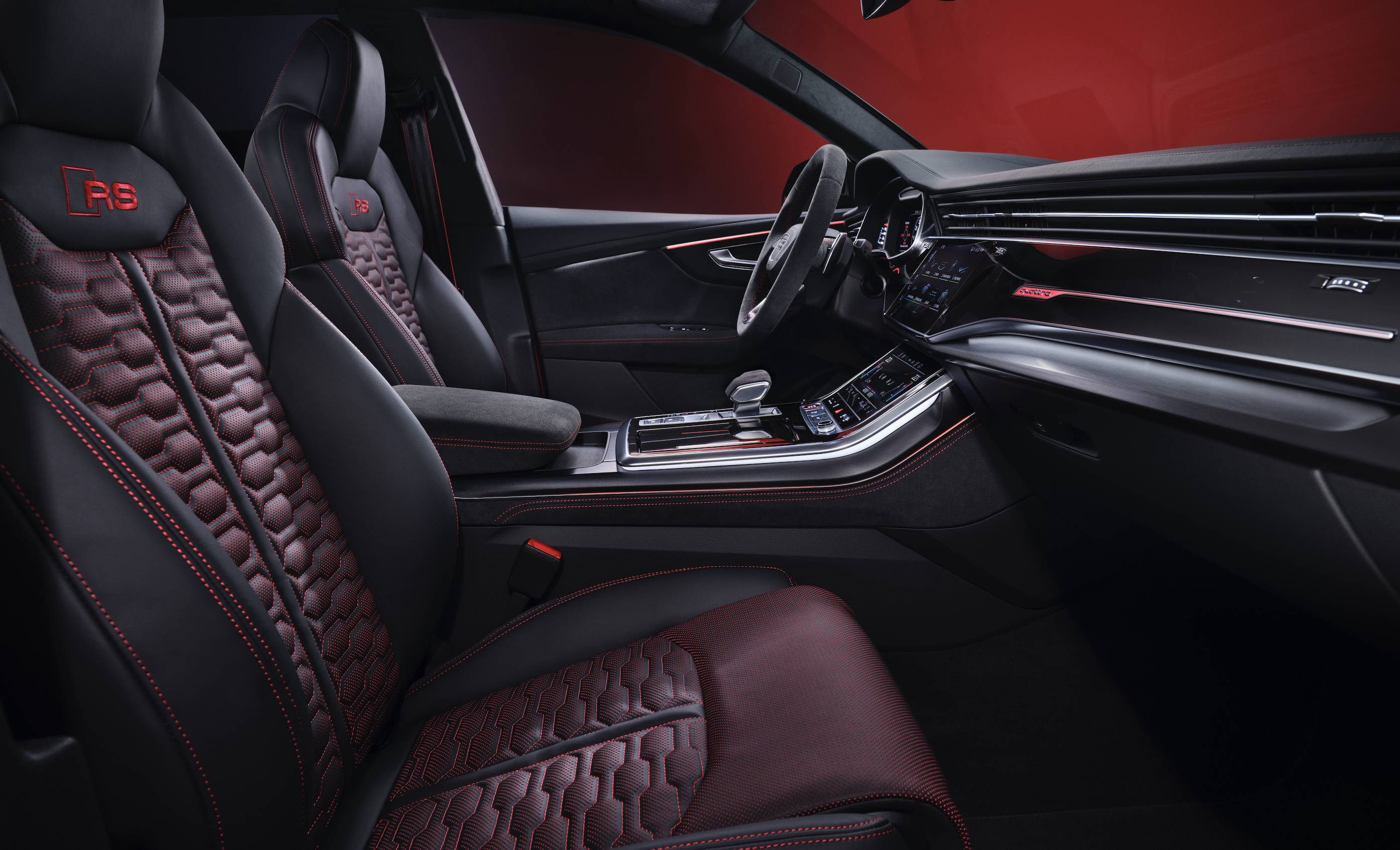 AUDI RSQ8 PERFORMANCE | NOVÝ FACELIFT | NEJSPORTOVNĚJŠÍ SUV | V8 BITURBO 640 KONÍ | BLOG | PRVNÍ OBJEDNÁVKY ONLINE | AUTOiBUY.com